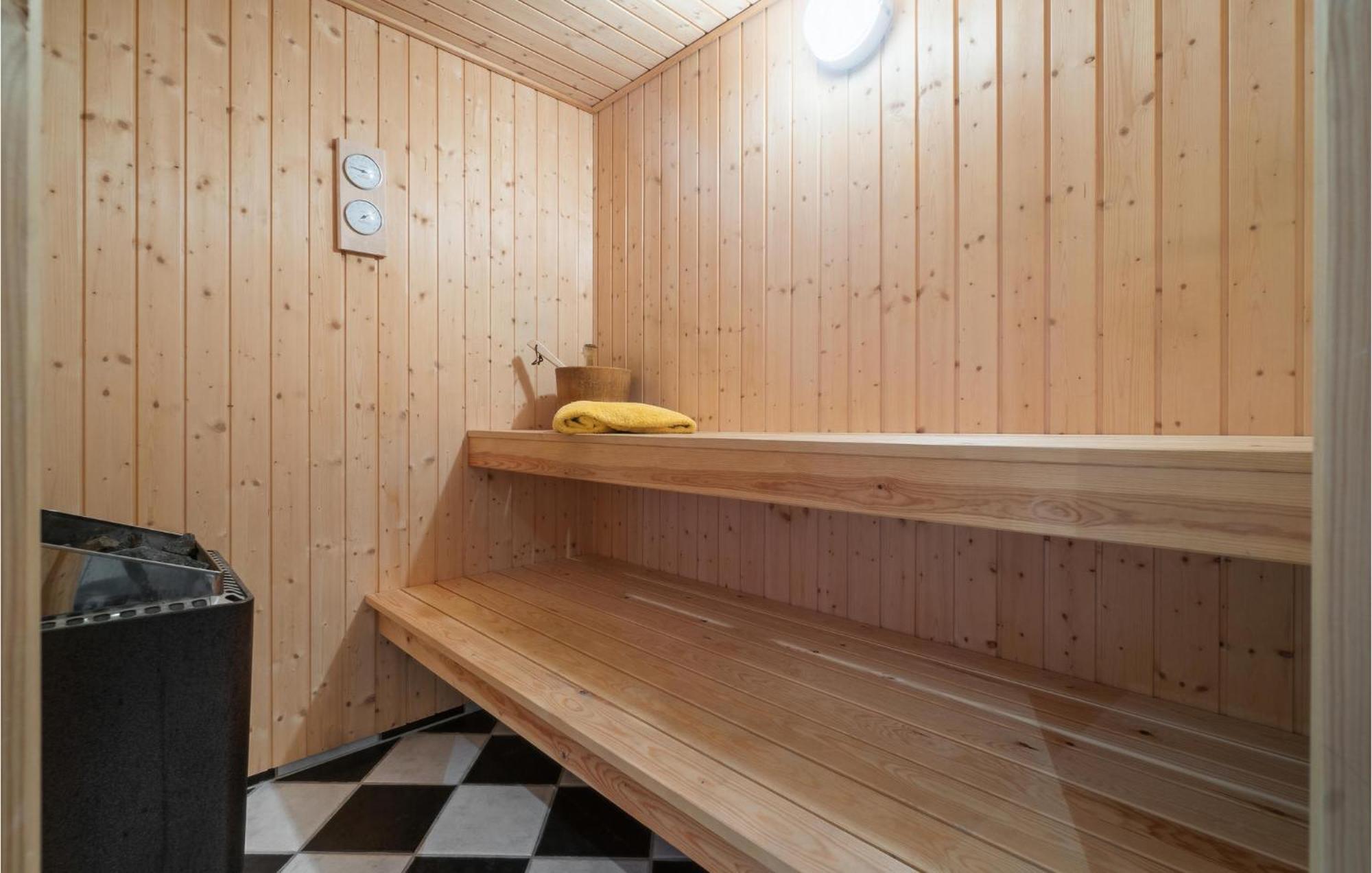 Amazing Home In Hasle With Wifi Esterno foto